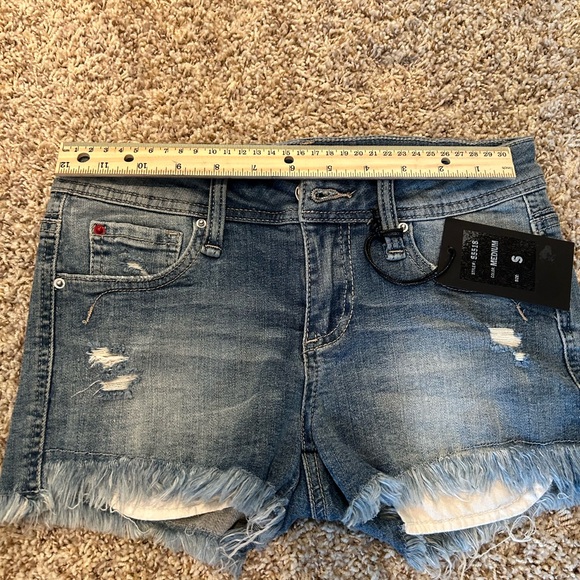 Jean Shorts - Picture 4 of 4